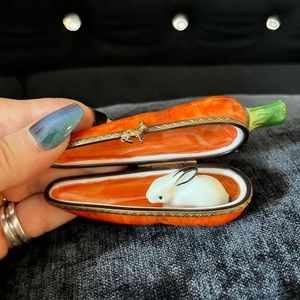 Limoges authentic carrot box with white bunny inside